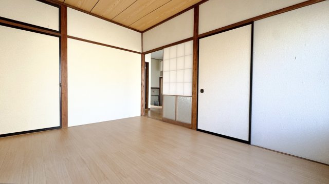 成澤戸建東椎路1294南西角の洋室