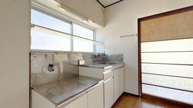 成澤戸建東椎路1294南西角のキッチン