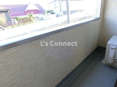 【バルコニー】 | サンセットヴィラ | 晴れた日には洗濯物もたくさん干せます。