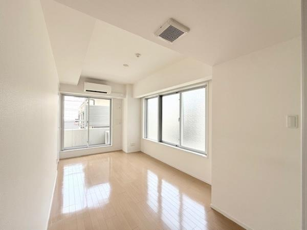 KDXレジデンス西原の居間・リビング