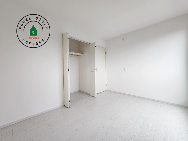 福岡市城南区堤1丁目第2-2棟（1号棟）の洋室|落ち着いた色調の洋室です。