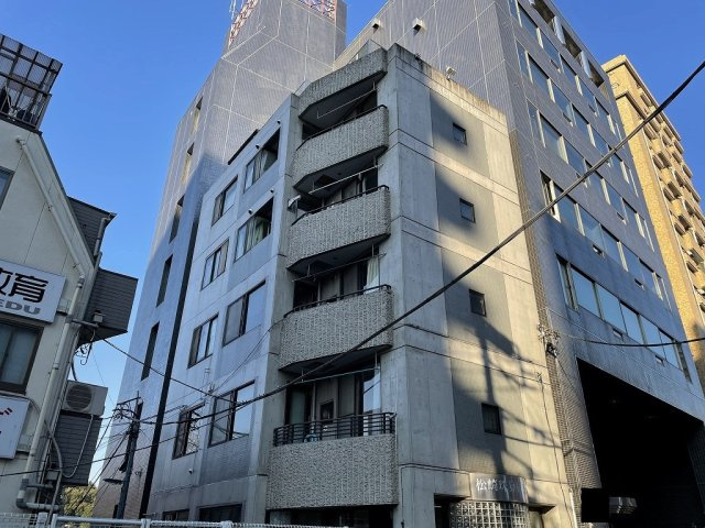 松崎ビルの外観