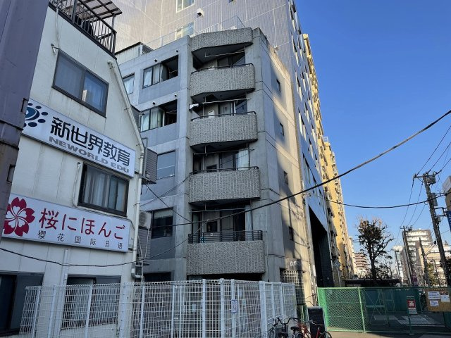 松崎ビルの外観