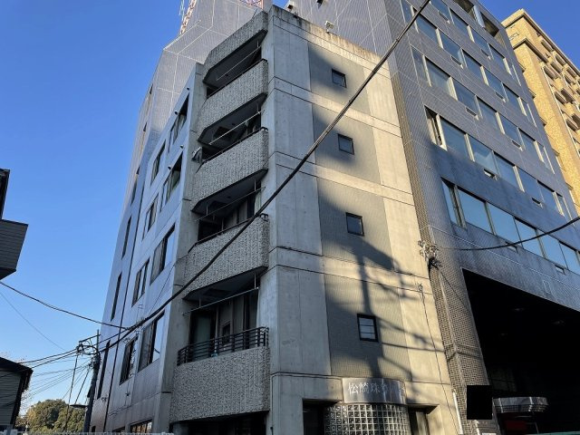 松崎ビルの外観