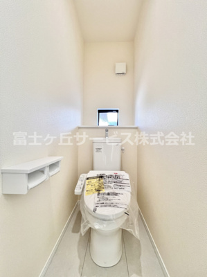 【トイレ】 | 三島市萩 新築一戸建て A号棟 | 2Fのトイレです