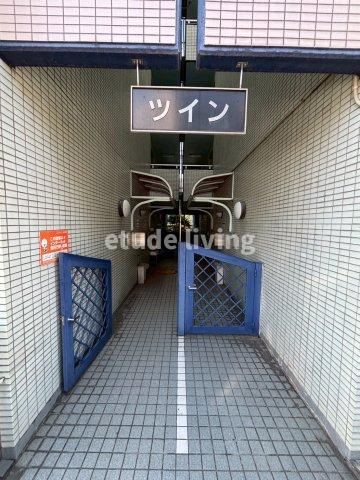 ツインABのエントランス