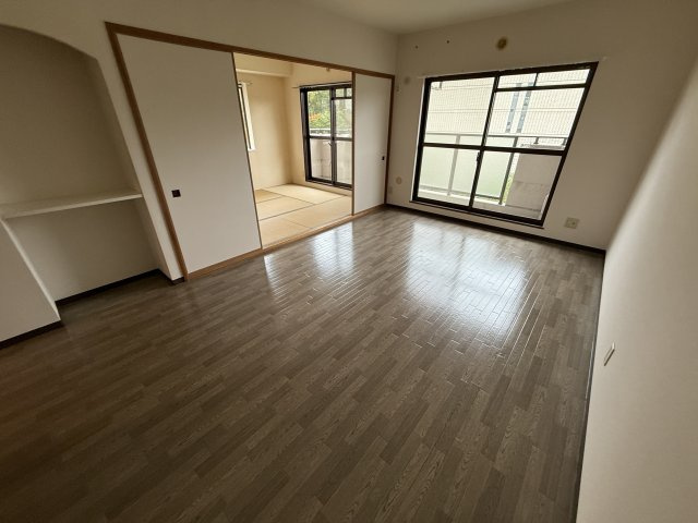 シャルム箕面の居間・リビング