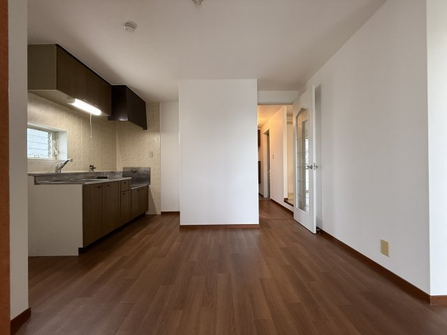 アメージングエステートⅡの居間・リビング