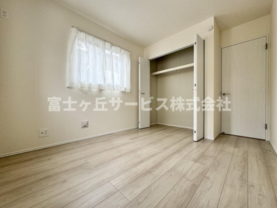 【洋室】 | 静岡市駿河区向敷地4丁目 14期 新築一戸建て B号棟 | 1Fにある洋室です