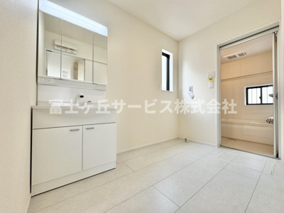 【脱衣所】 | 静岡市駿河区向敷地4丁目 14期 新築一戸建て B号棟 | 脱衣場です