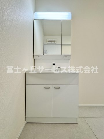 【独立洗面台】 | 静岡市駿河区向敷地4丁目 14期 新築一戸建て B号棟 | 朝の身支度に便利な独立洗面台です