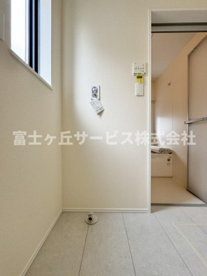 【ランドリースペース】 | 静岡市駿河区向敷地4丁目 14期 新築一戸建て B号棟 | 洗濯機置き場です