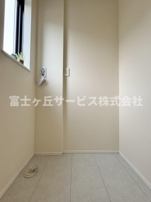 【ランドリースペース】 | 静岡市駿河区向敷地4丁目 14期 新築一戸建て C号棟 | 洗濯機置き場です