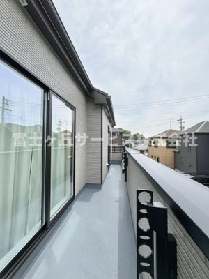 【バルコニー】 | 静岡市駿河区向敷地4丁目 14期 新築一戸建て C号棟 | 陽当たり良好なバルコニーです