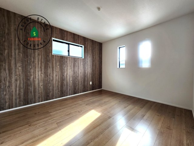 福津市津屋崎1丁目第5-2棟（1号棟）の寝室|主寝室には収納力に優れたクローゼットがありますので、お部屋もすっきり片付きます。