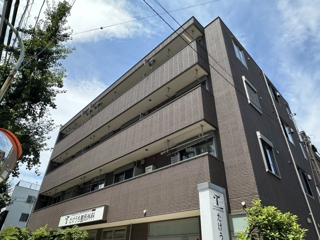 フェリシア桃井