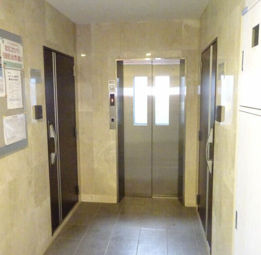 レジデンスサルバトーレのエントランス