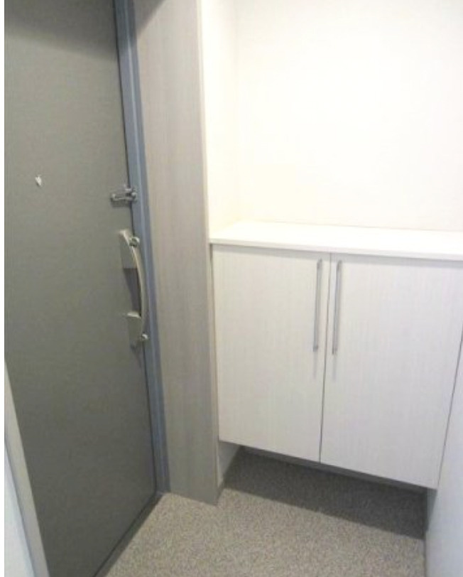 レジデンスサルバトーレの玄関