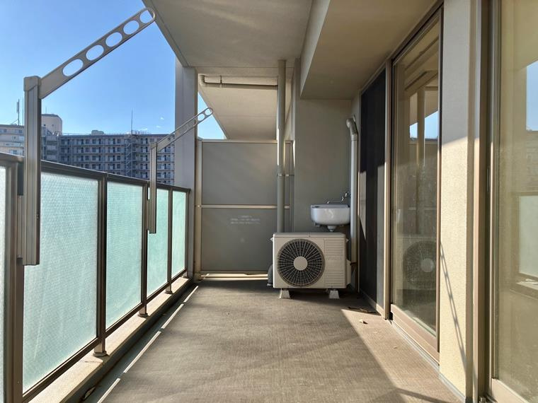 シャリエ朝霞のバルコニー