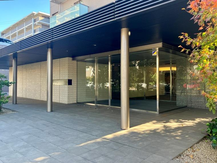 シャリエ朝霞のエントランス