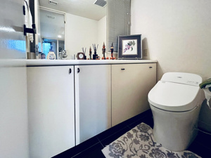 【トイレ】 | ご自宅から現地まで、当社スタッフがお車にて、「お迎え・お送り」をしております。ぜひお気軽にお問い合わせくださいませ♪
