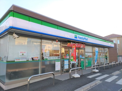 ファミリーマート　川口南前川店まで240m