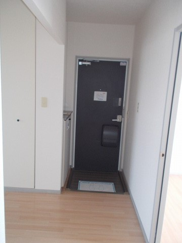 サンビレッジブライト Aの玄関