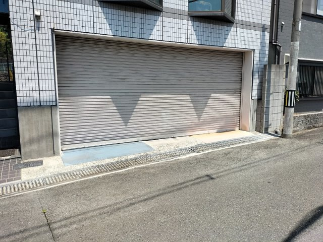 【駐車場】 | 石川装飾ビル | 駐車場