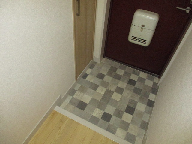 センチュリーアスカ3の玄関