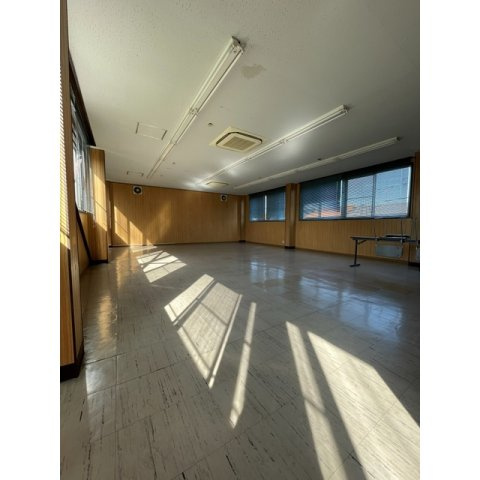 岐阜市北鶉２丁目の店舗事務所の内装