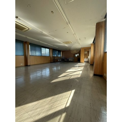 岐阜市北鶉２丁目の店舗事務所の内装