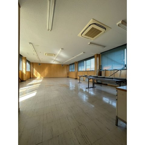 岐阜市北鶉２丁目の店舗事務所の内装