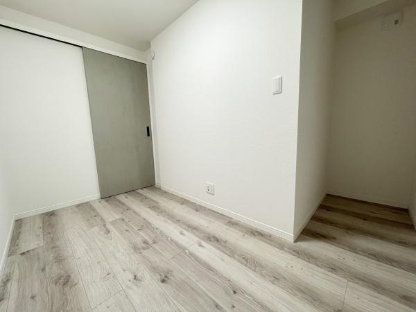 【洋室】 | 4.2帖の1階洋室です♪