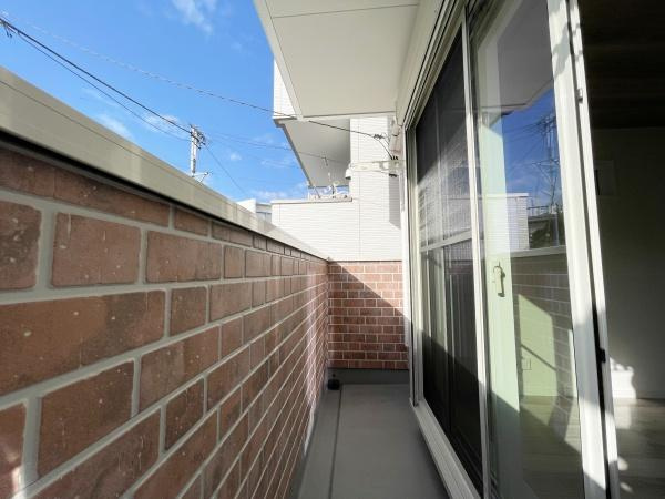 【バルコニー】 | 日当たりのよいバルコニー