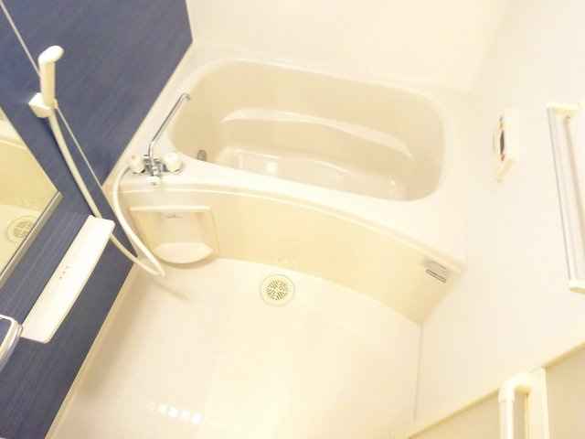 ボンヌ－ル・Ｅ・Ｋ　Ⅴの浴室|日々の疲れを癒すお風呂付です