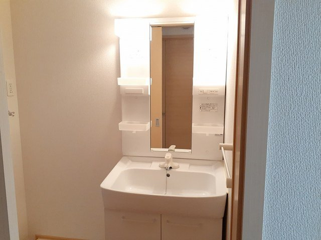 リラリード　Ａの洗面所|コンパクトで使いやすい洗面所