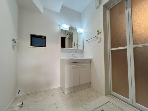 【独立洗面台】