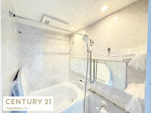 【浴室】 | グランドヴィラ此花２ | 浴室暖房乾燥機・追炊き機能を新設した浴室のお写真です。