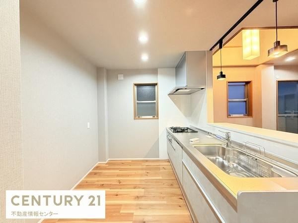 【その他】 | 春日出中１丁目　中古戸建 | キッチンスペースはこれだけあります！