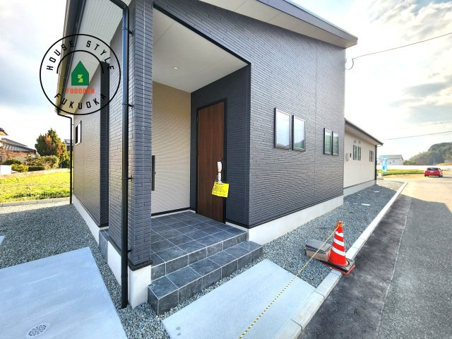 福岡市西区今津第13-1棟（1号棟）の外観：施工例|おでかけの時も帰った時も、「我が家」を最初に感じでもらえる素敵な空間に。