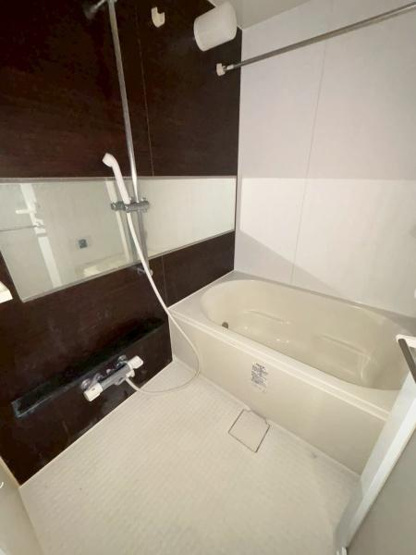 【浴室】 | ドルチェヴィータ | 写真は同タイプの別のお部屋のものです。