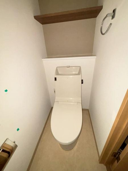 【トイレ】 | ドルチェヴィータ | 写真は同タイプの別のお部屋のものです。