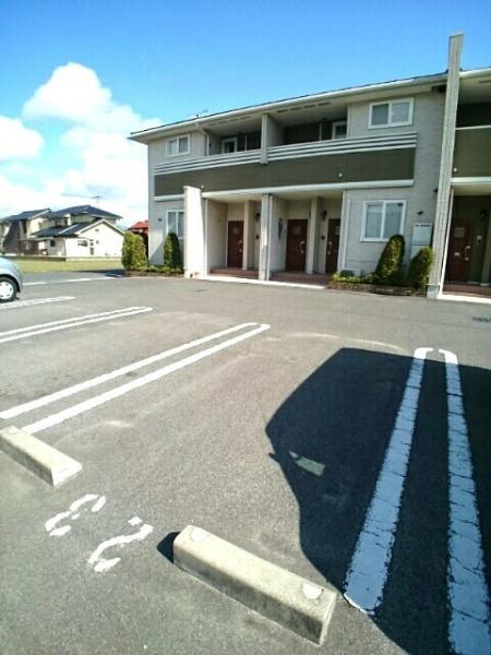 コンヴィスタ　Ａの駐車場