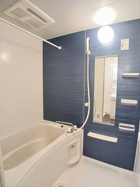 コンヴィスタ　Ａの浴室