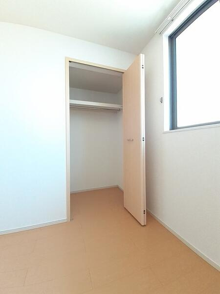 ソレイユ　２の収納