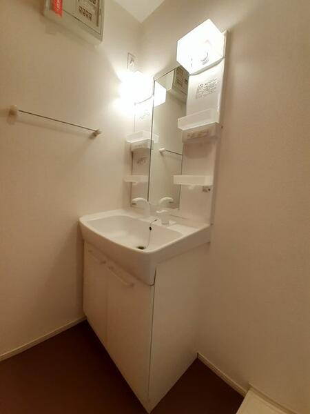 ソレイユ　２の洗面所