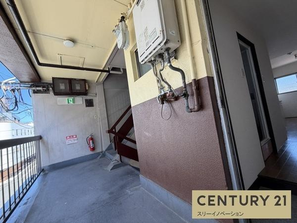 花谷マンションのエントランス|★ガス給湯器★