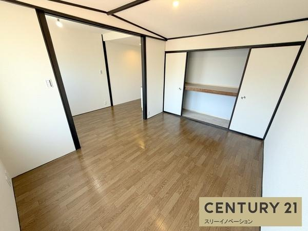 花谷マンションの寝室