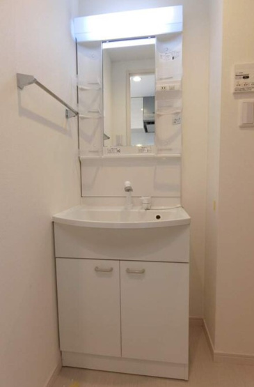 【独立洗面台】