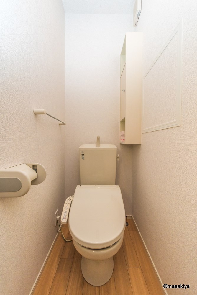 ペニーレインのトイレ|トイレ　ウォシュレット付き